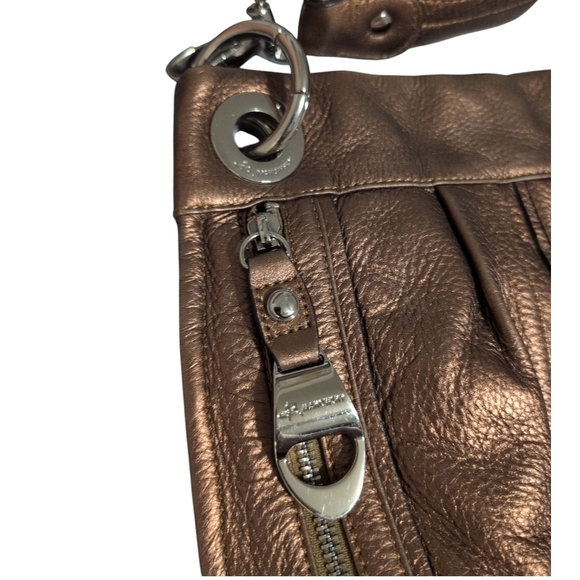 B Makowsky Metallic Copper Y2K Soft Leather Cross Body Purse
